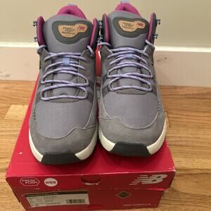 New Balance Womens Fresh Foam X Hierro Mid Size 11 Wide Shoes Running Hiking